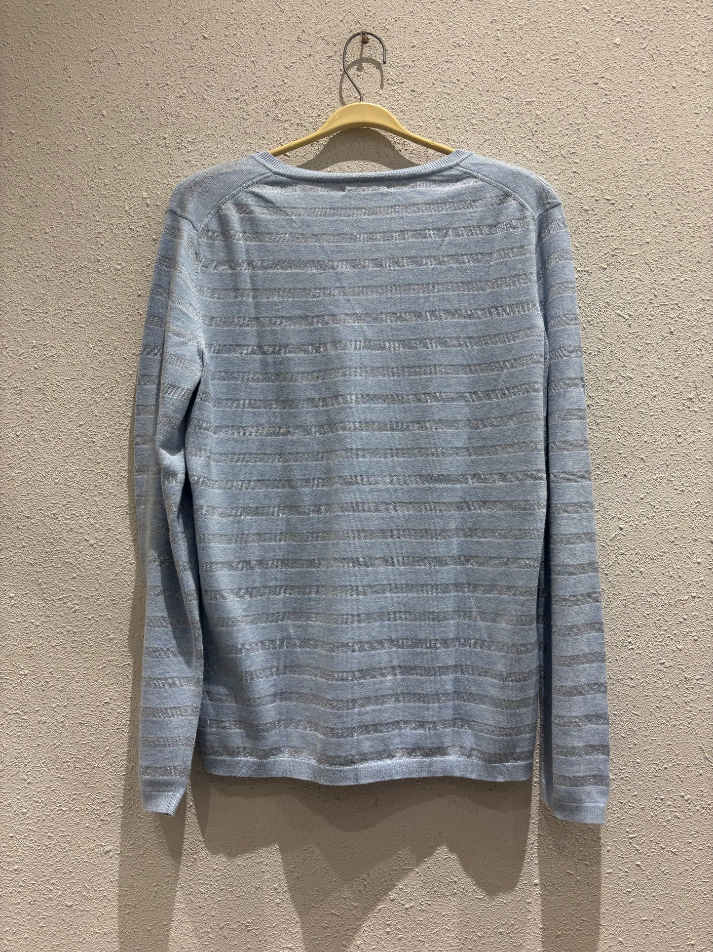 TH Top 0001